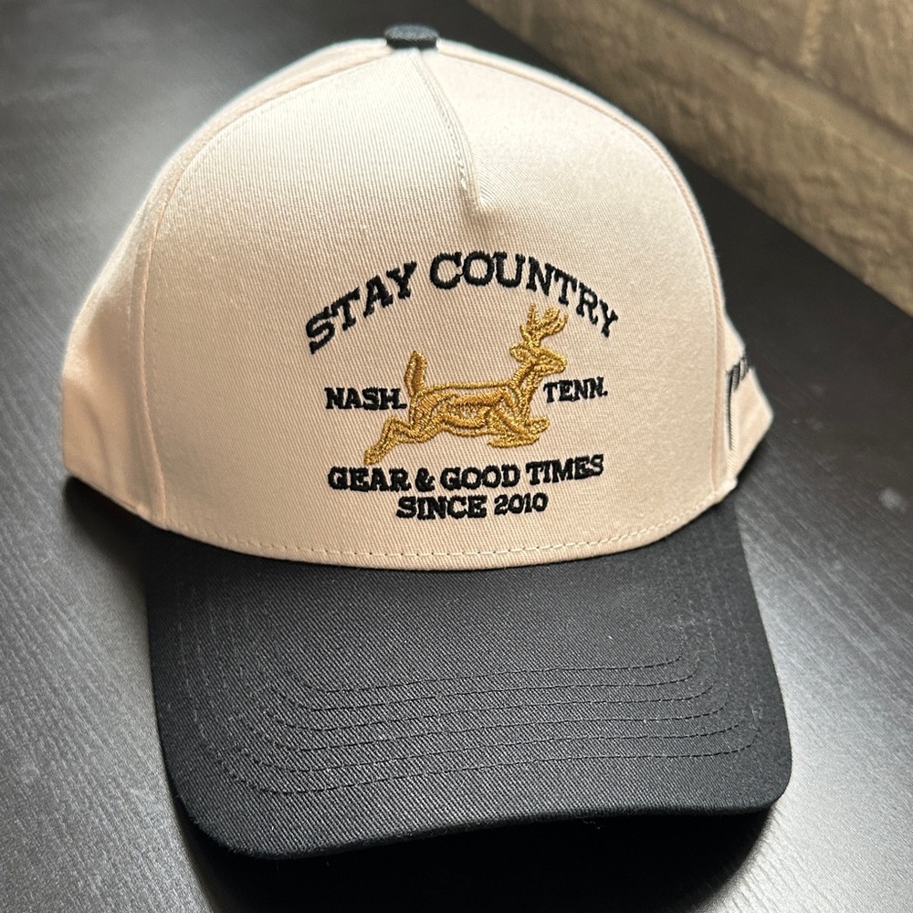 Stay Country Snap Back Embroidered Hat - White & Black